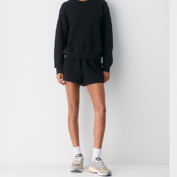 Aritzia Cozy Sweatfleece Perfect Fit Sweatshirt and Banded Sweatpants - Picture 3 of 15